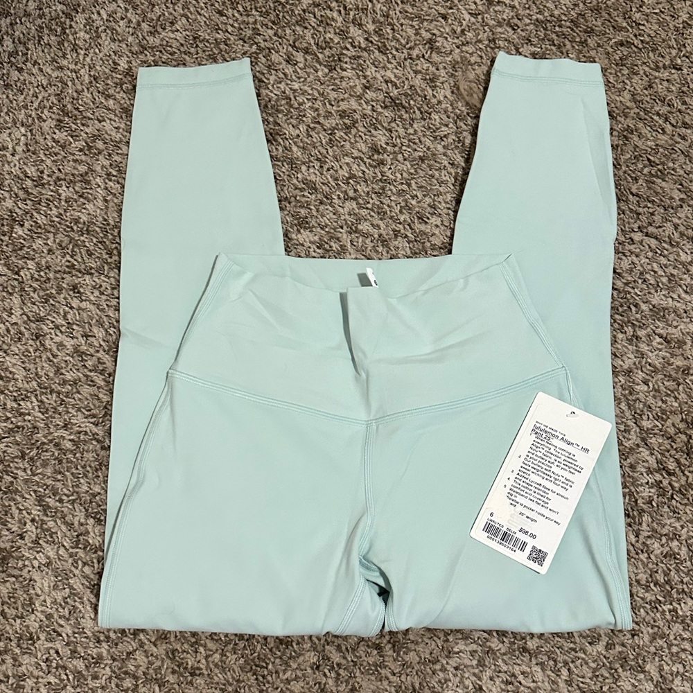 NWT Lululemon align pants